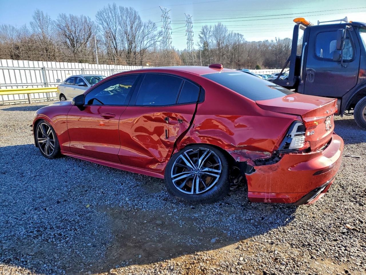 2019 Volvo S60 T6 R-Design - Image 2