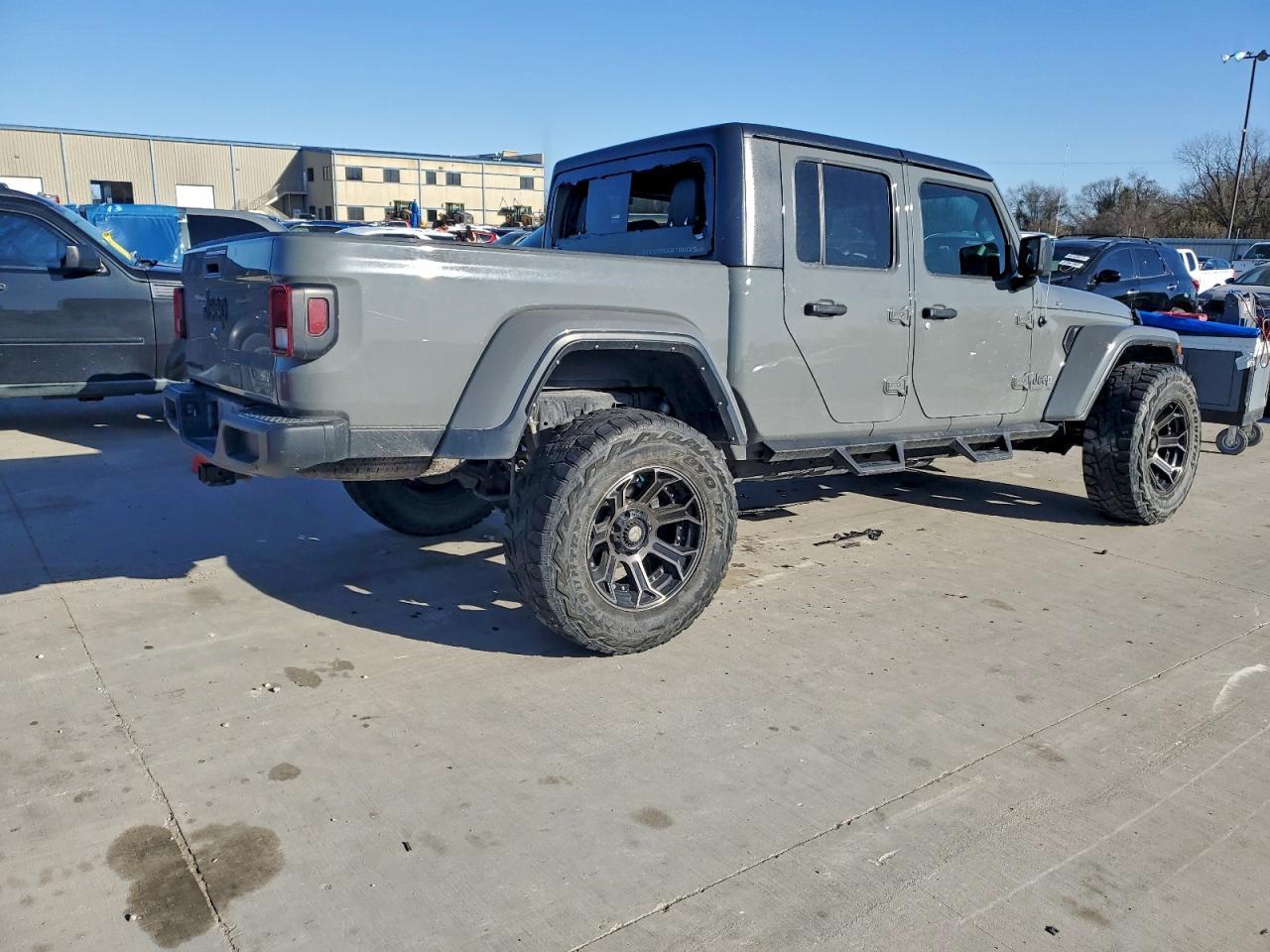 2021 Jeep Gladiator Sport - Фото 3