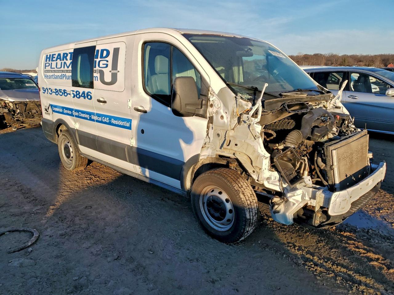 2015 Ford Transit 150 Delivery Van - Фото 4