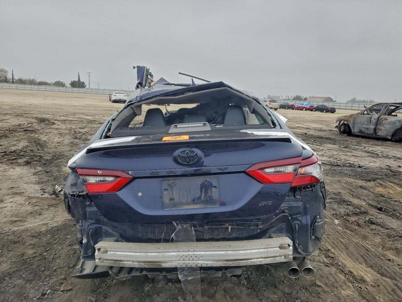 2021 Toyota Camry Se - Image 6