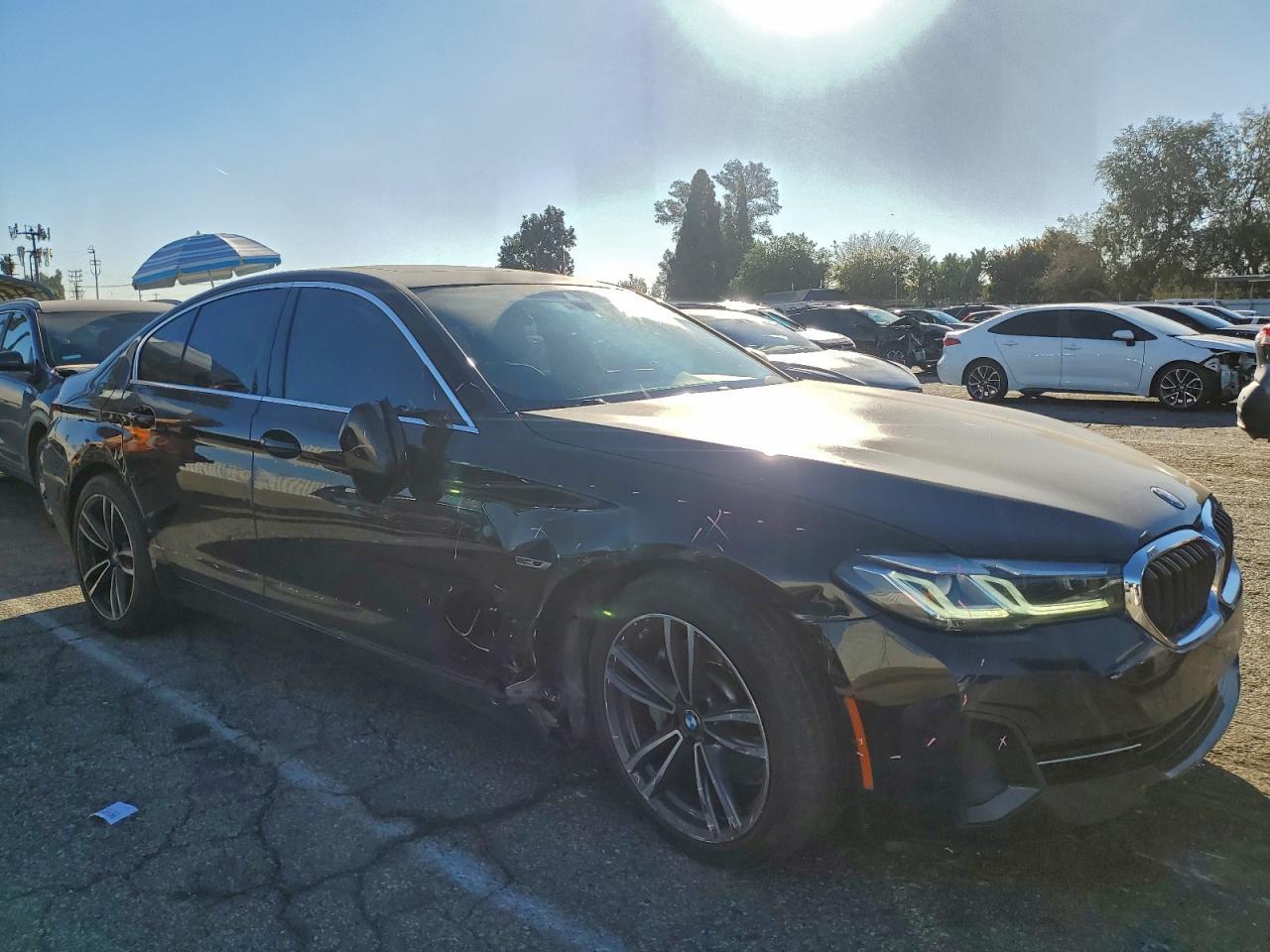 2023 BMW 530E - Фото 4