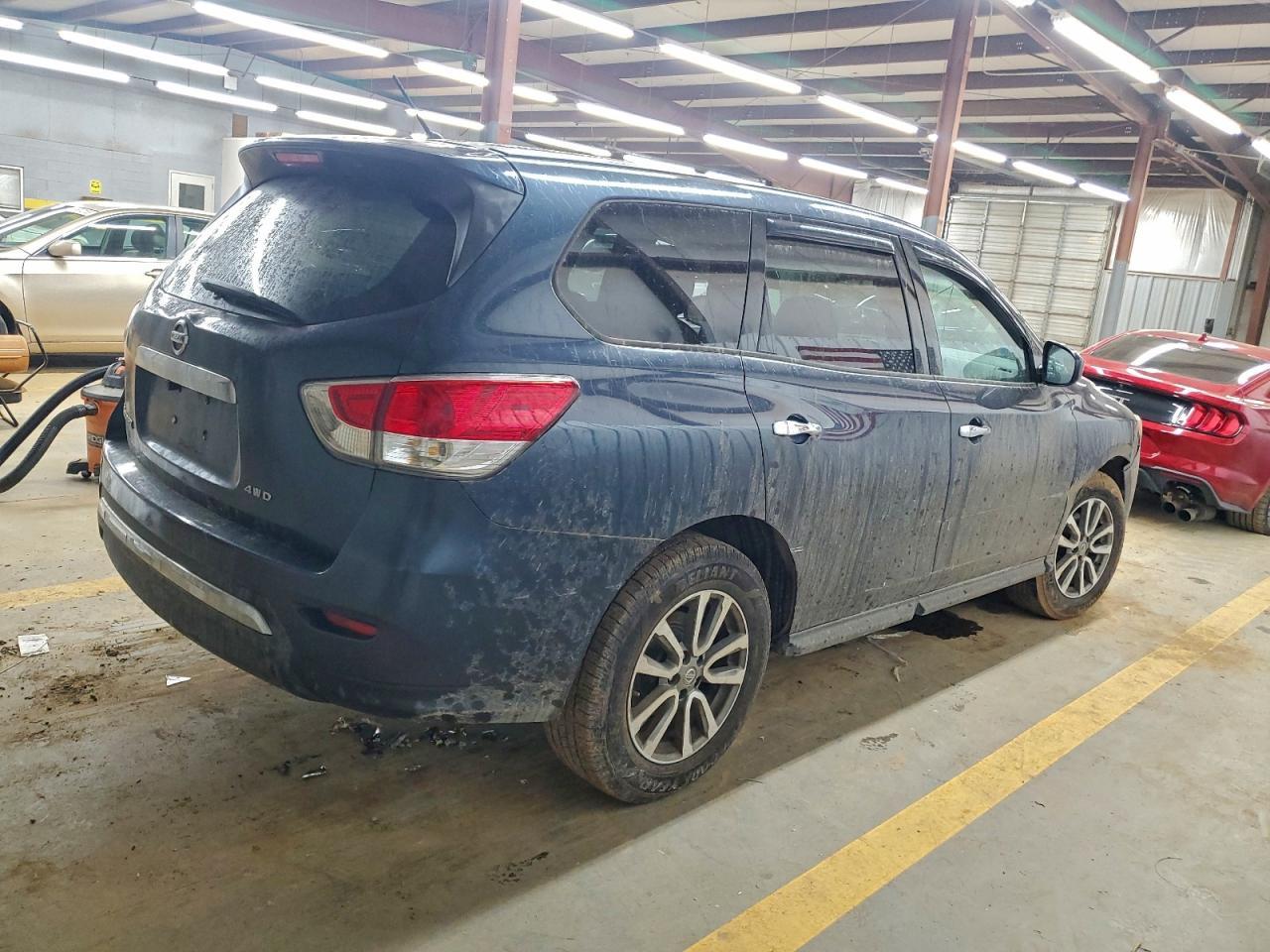 2014 Nissan Pathfinder S - Фото 3