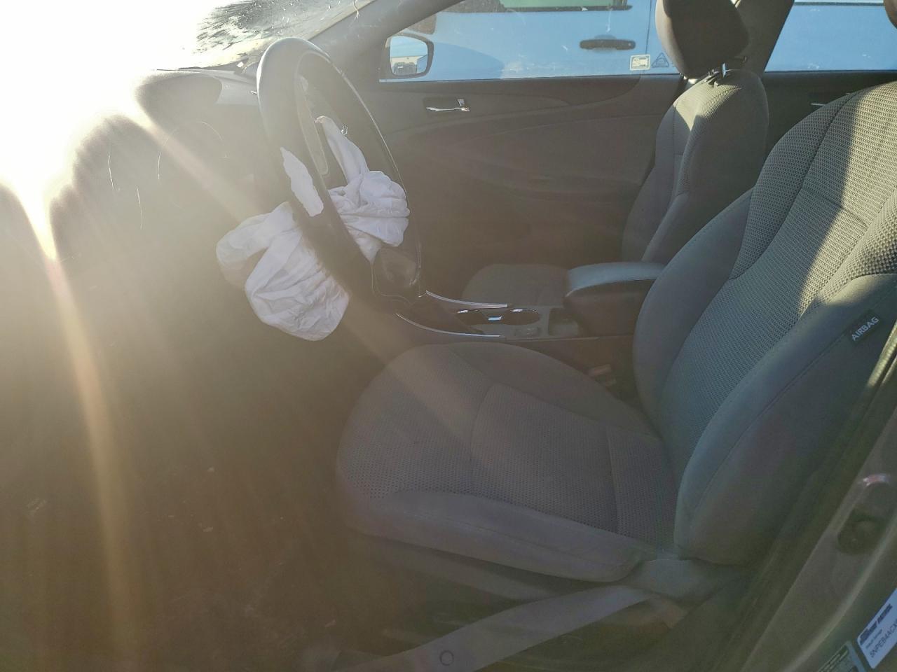 2014 Hyundai Sonata Gls - Image 7