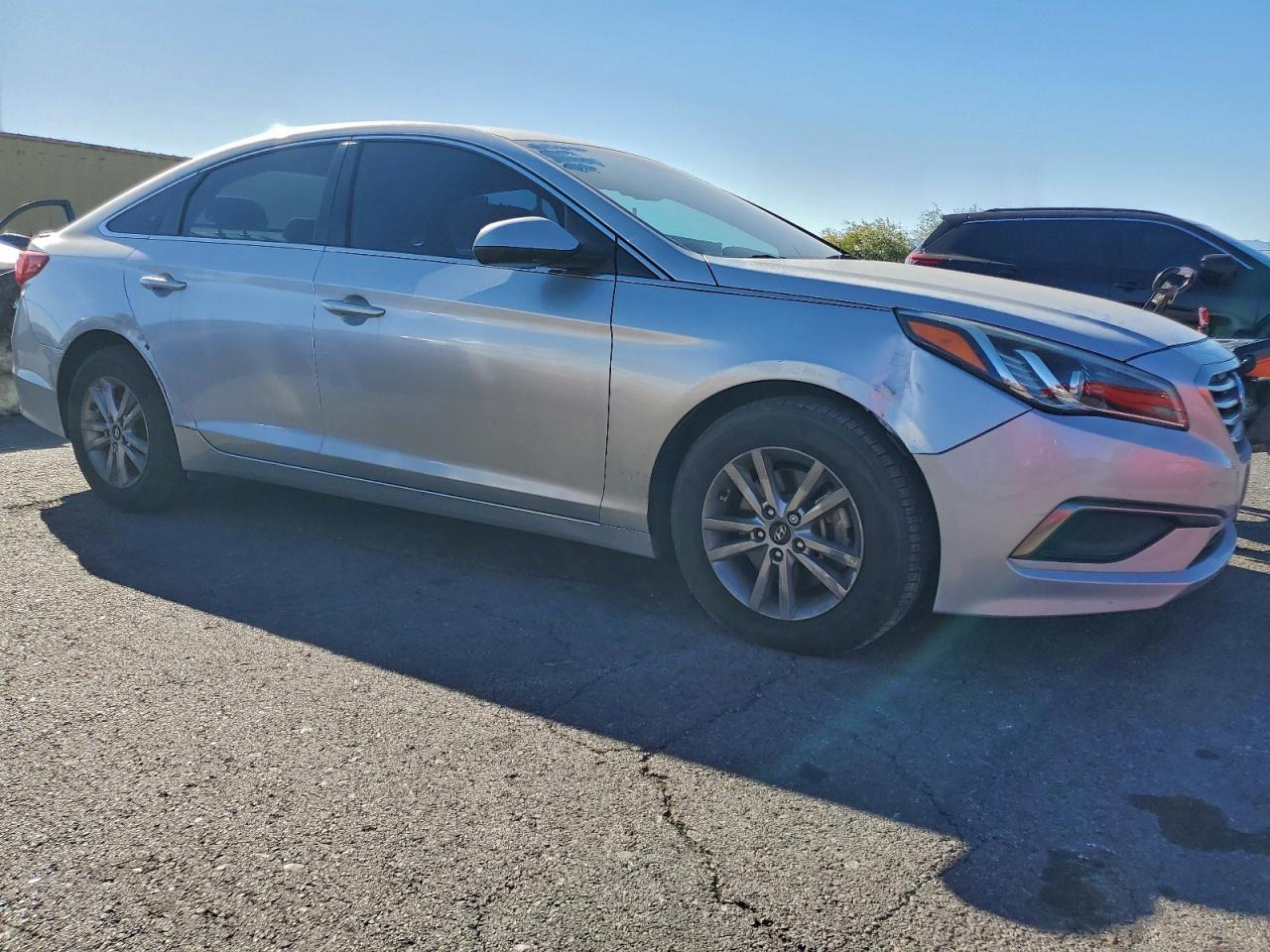 2016 Hyundai Sonata Se - Image 4