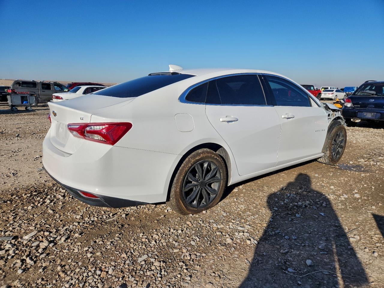2022 Chevrolet Malibu Lt - Image 3