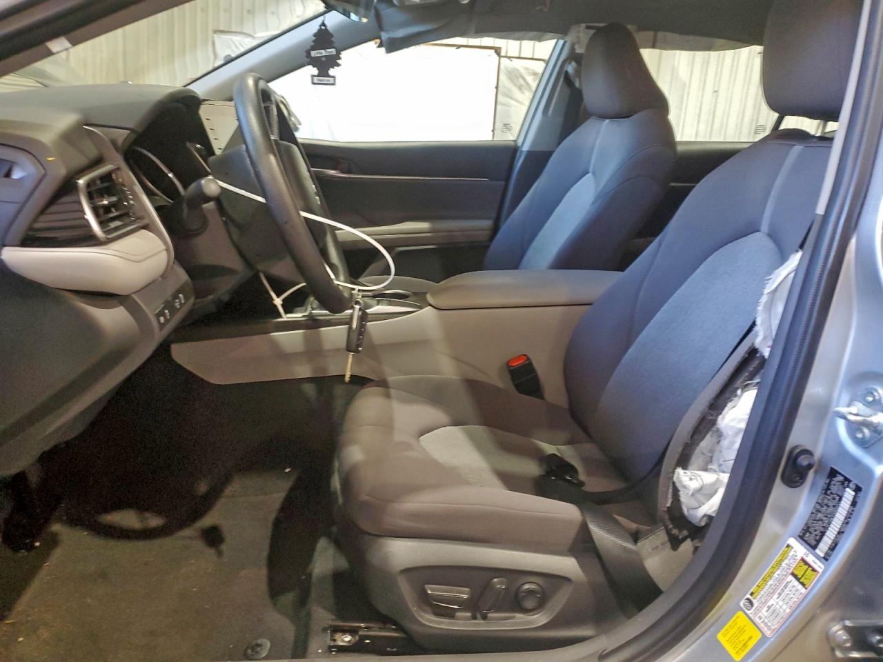 2023 Toyota Camry Le - Фото 7