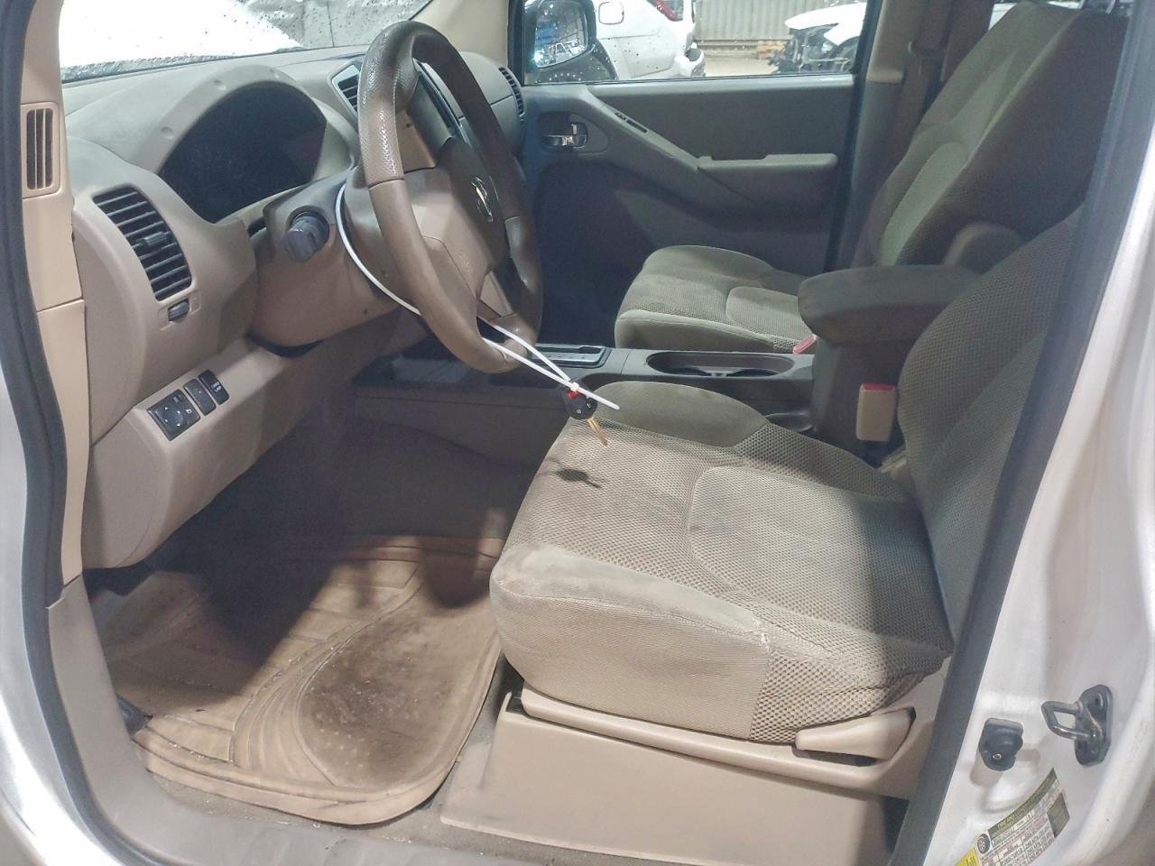 2010 Nissan Frontier Crew Cab Se - Фото 7