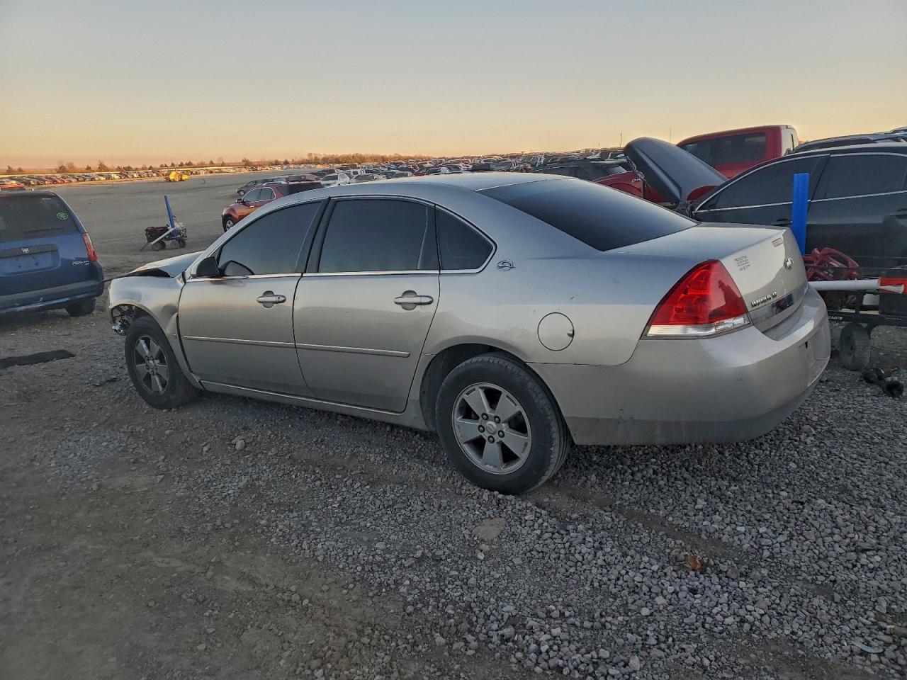 2006 Chevrolet Impala Lt - Image 2