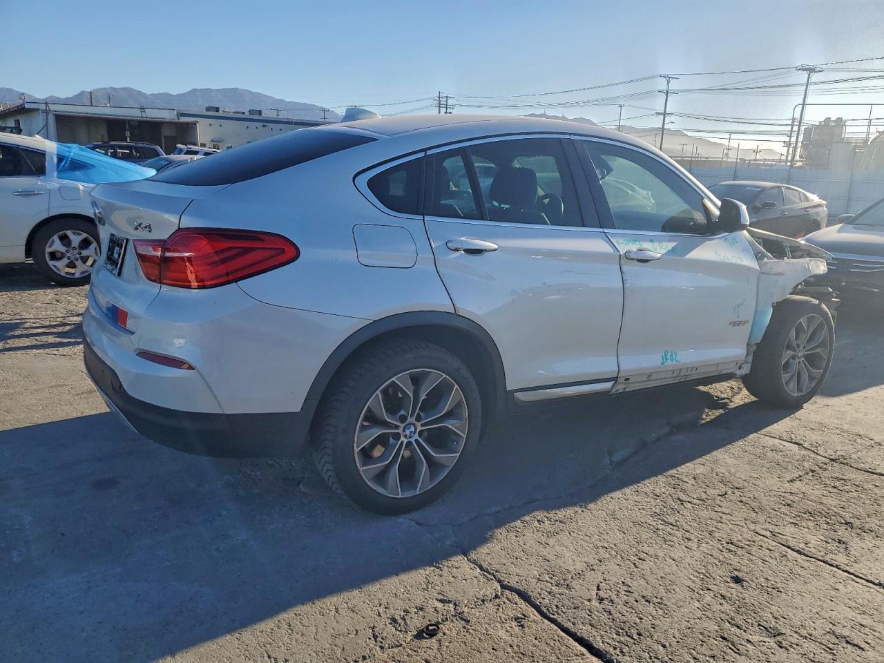 2018 BMW X4 xDrive28I - Image 3