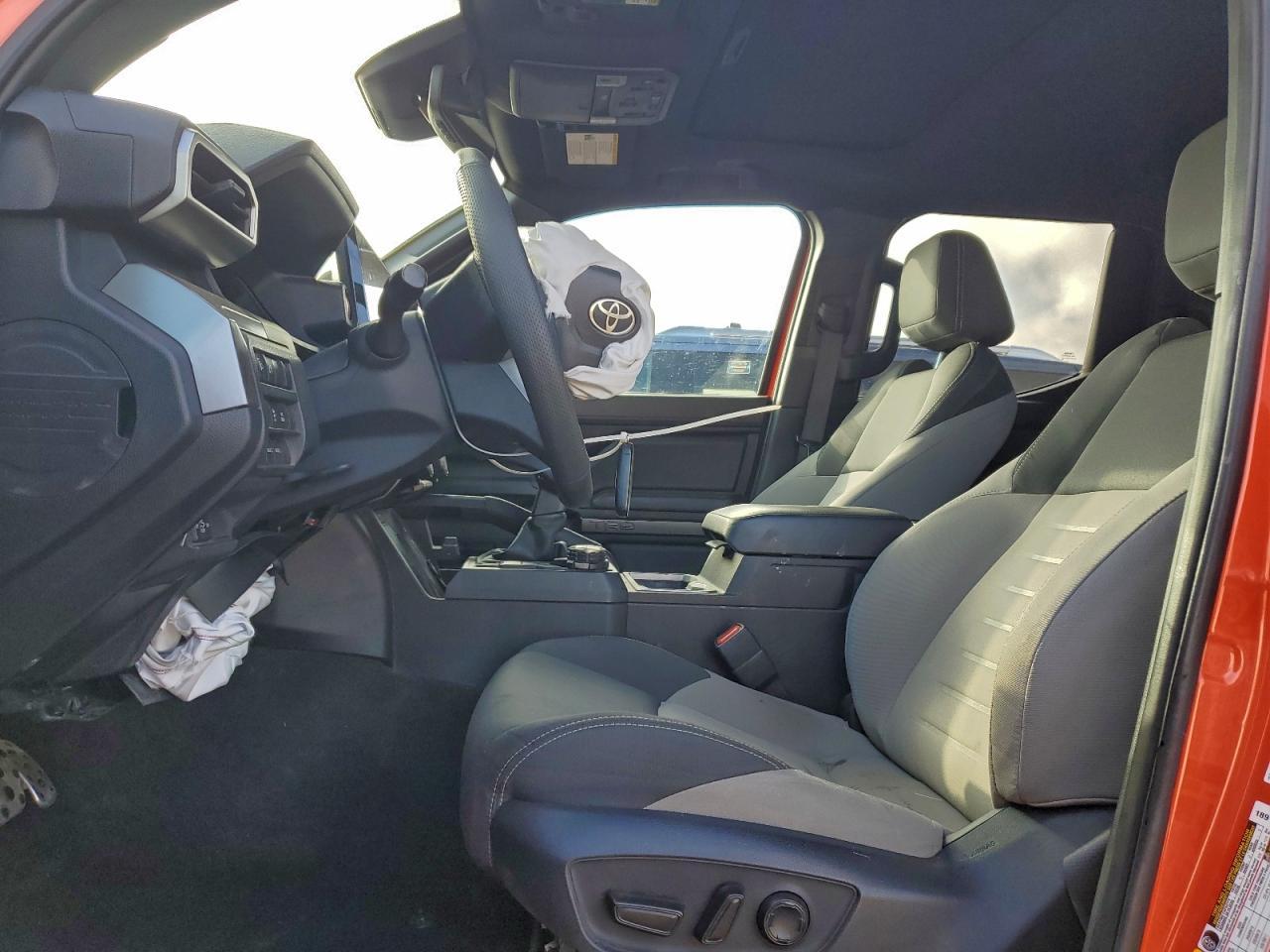 2024 Toyota Tacoma Double Cab - Image 7