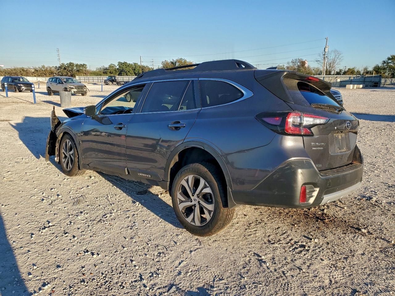 2020 Subaru Outback Limited - Фото 2