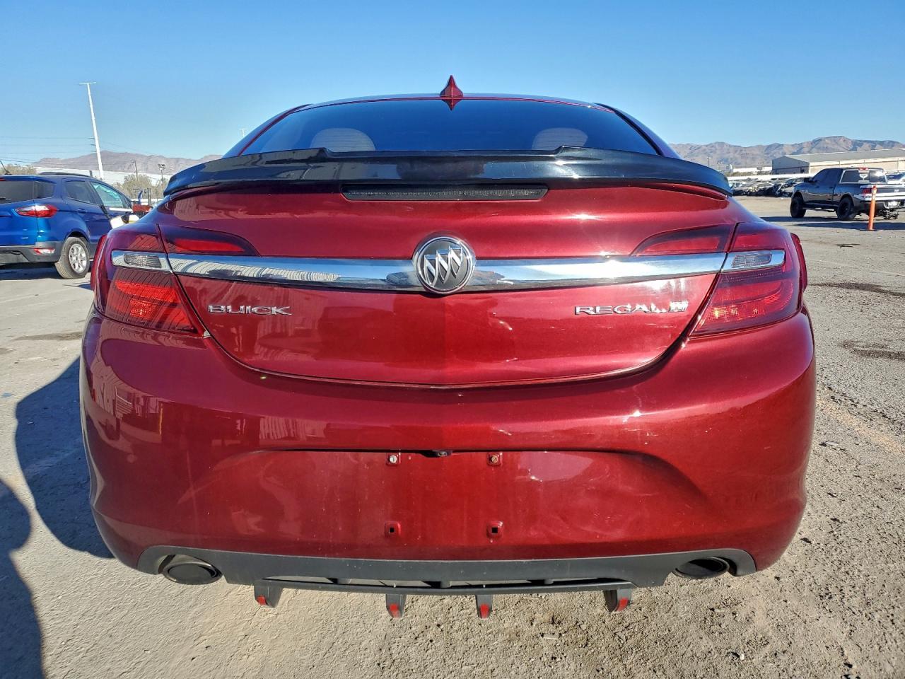 2017 Buick Regal Sport Touring - Image 6