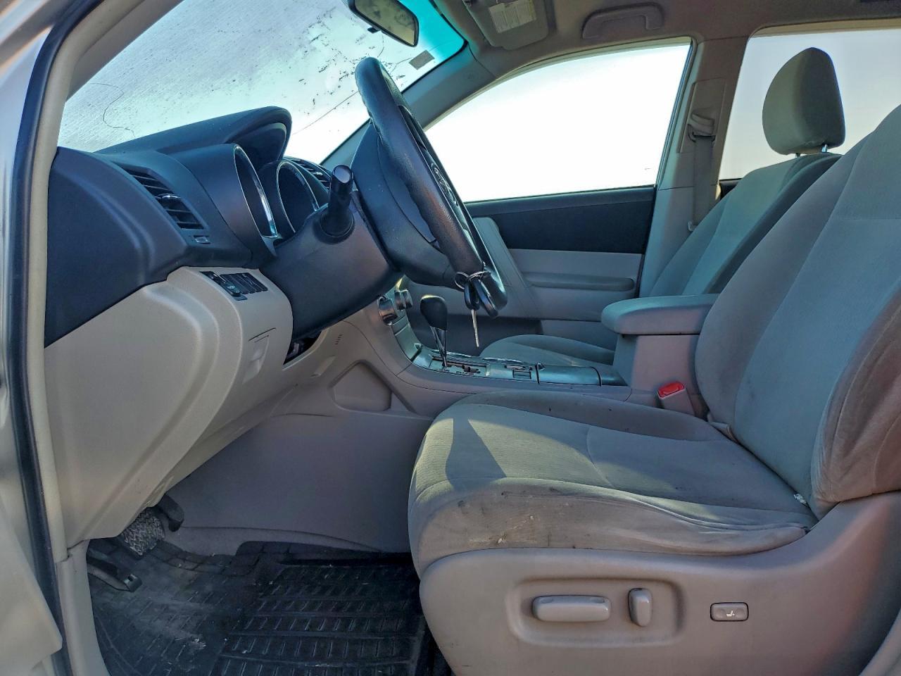 2010 Toyota Highlander - Image 7