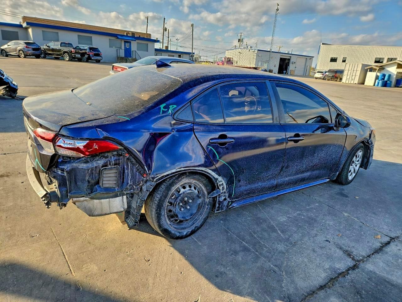 2022 Toyota Corolla Le - Фото 3