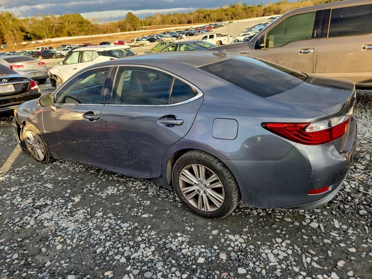 2014 Lexus Es 350 Base - Image 2