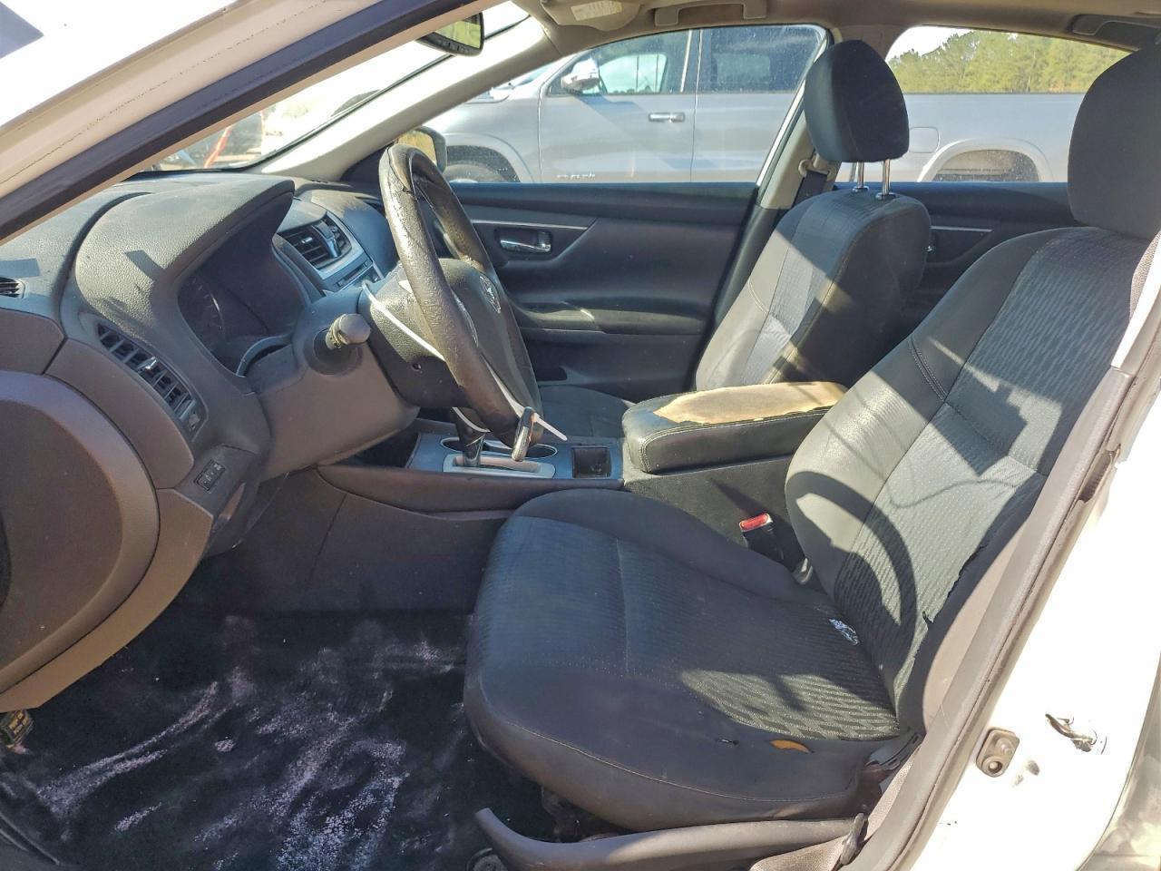 2016 Nissan Altima - Фото 7