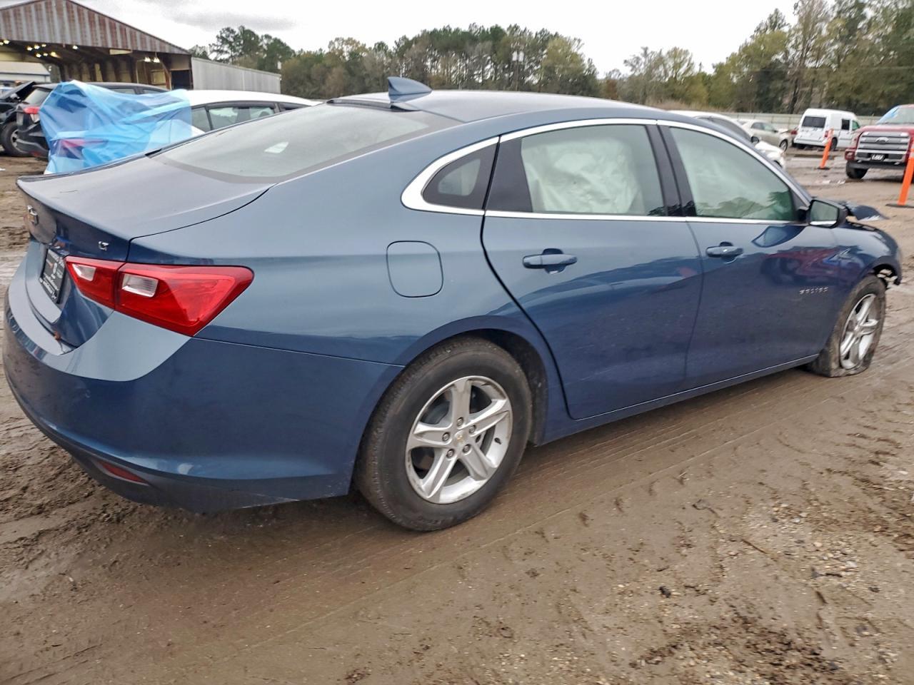 2024 Chevrolet Malibu Lt - Фото 3