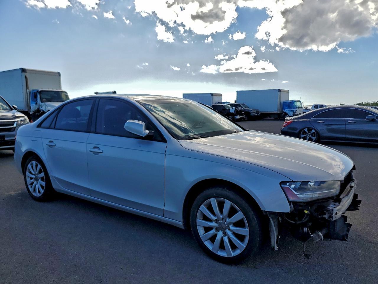 2013 Audi A4 Premium - Фото 4