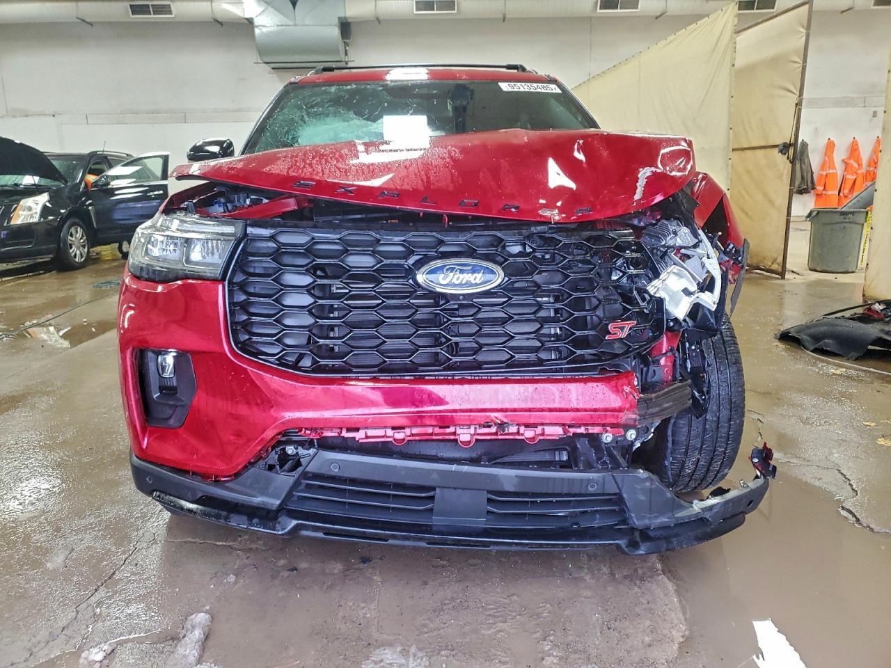 2025 Ford Explorer St - Фото 5