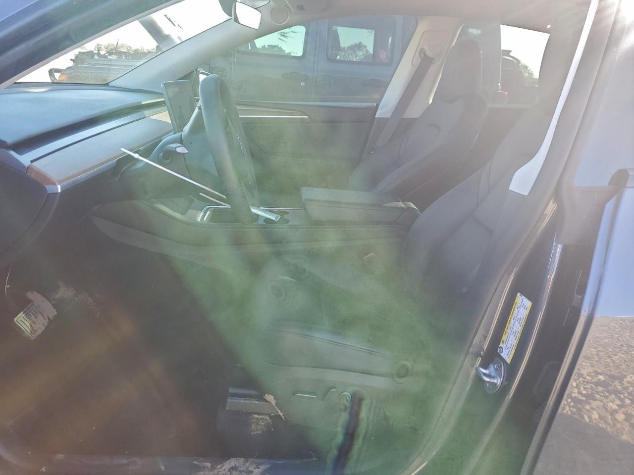 2023 Tesla Model Y - Image 7