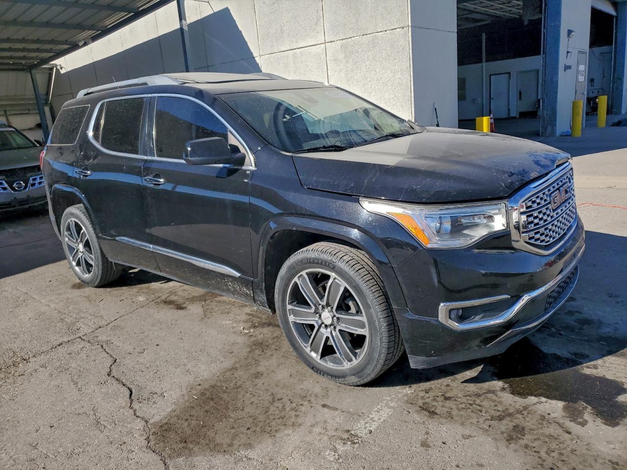 2017 GMC Acadia Denali - Фото 4