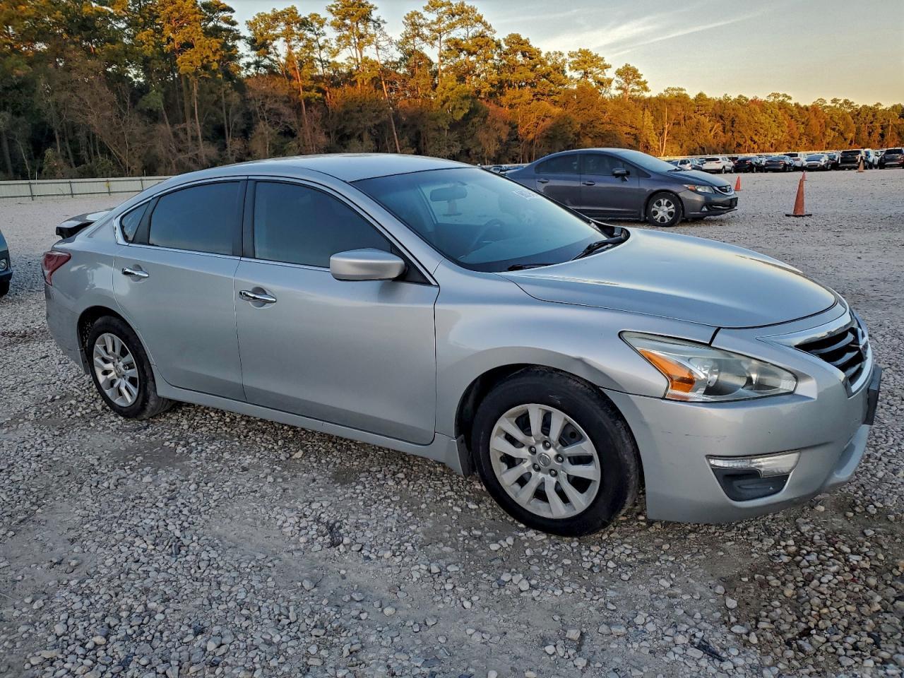 2013 Nissan Altima 2.5 - Image 4