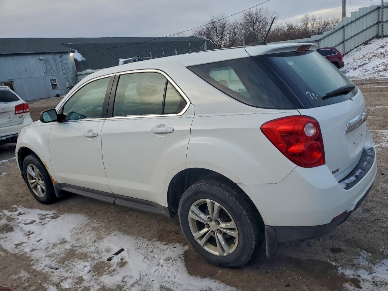 2015 Chevrolet Equinox Ls - Фото 2
