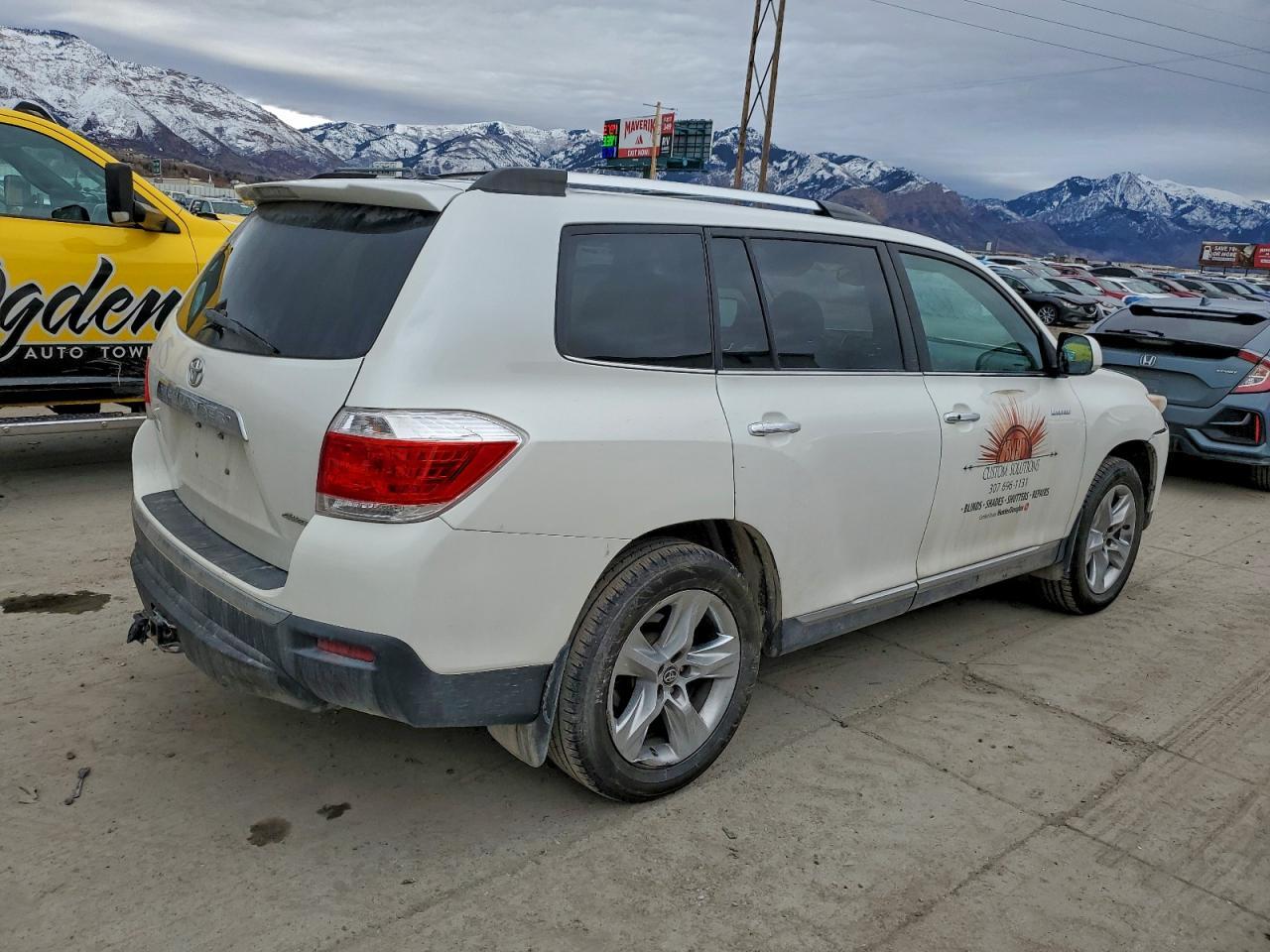 2012 Toyota Highlander Limited - Image 3