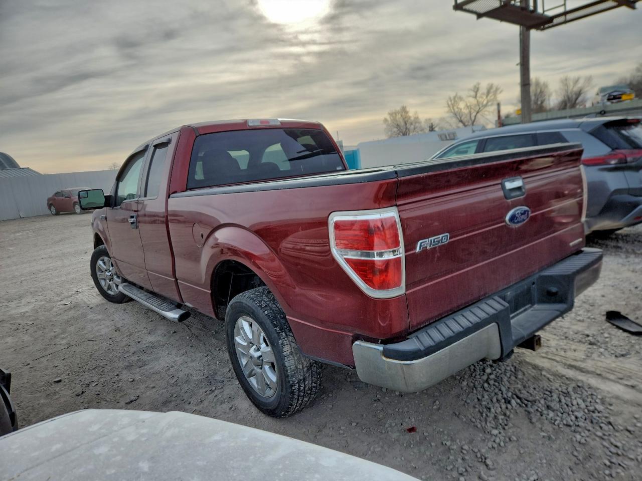 2014 Ford F150 Super Cab - Фото 2