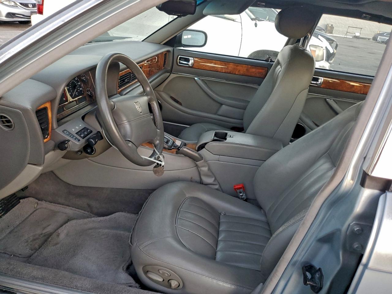 1995 Jaguar Xj6 - Image 7