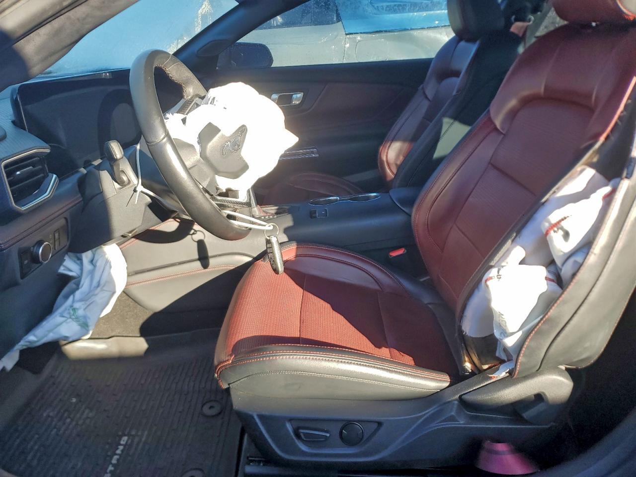 2024 Ford Mustang - Image 7