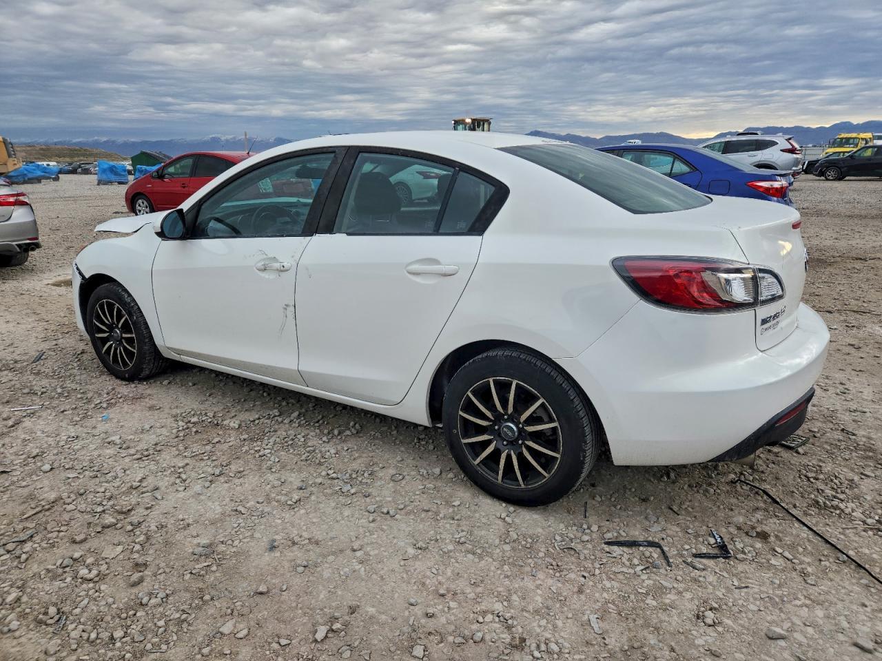 2011 Mazda 3 I - Фото 2