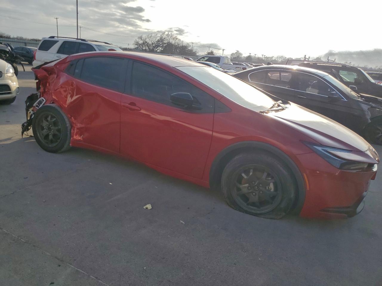 2023 Toyota Prius Le - Фото 4