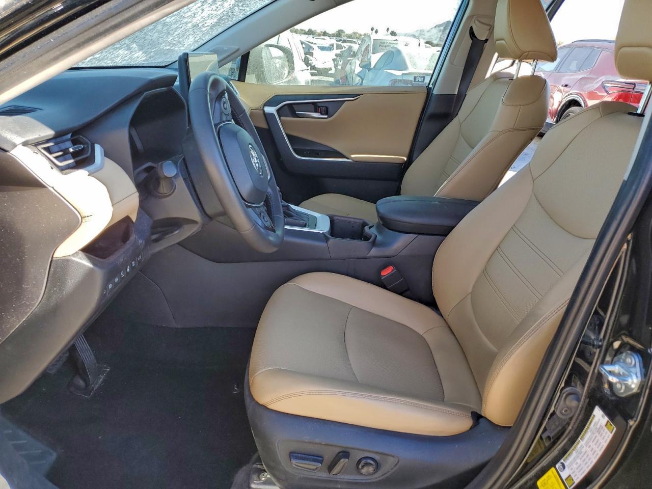 2025 Toyota Rav4 Limited - Фото 7