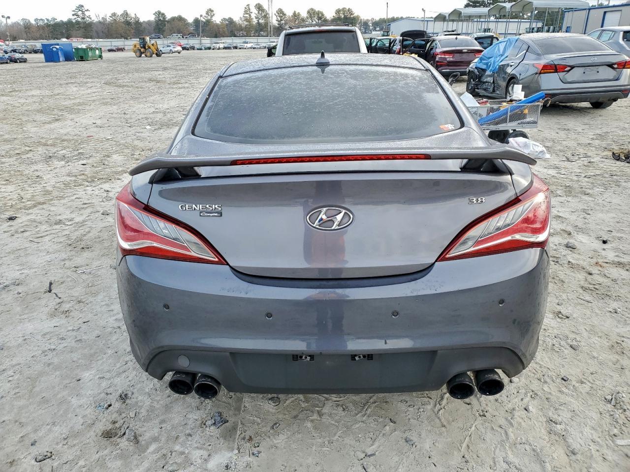 2015 Hyundai Genesis Coupe 3.8L - Фото 6