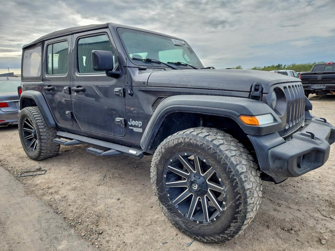 2021 Jeep Wrangler Unlimited Sport - Фото 4