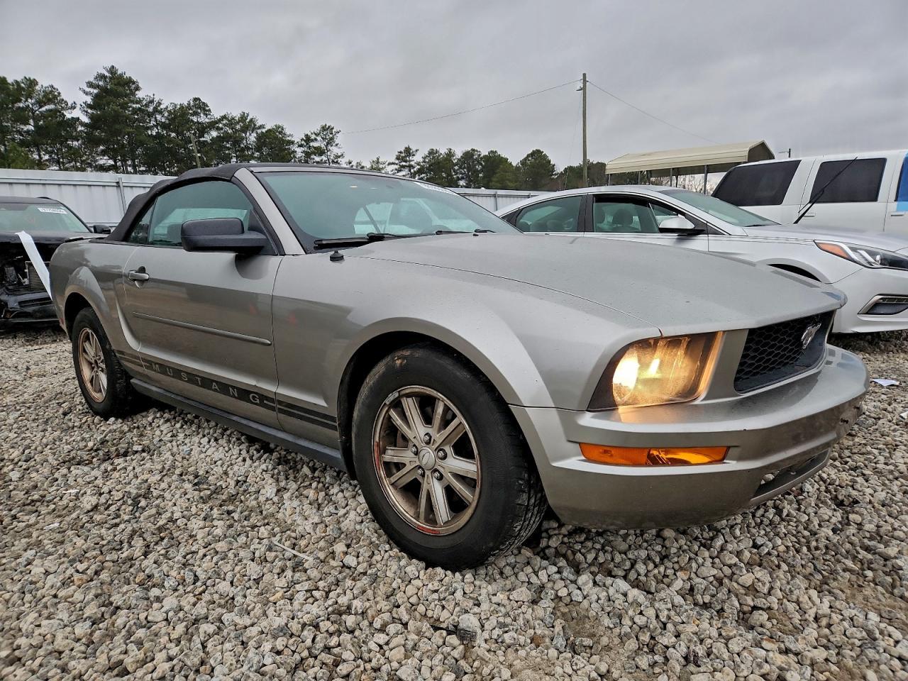 2008 Ford Mustang - Image 4
