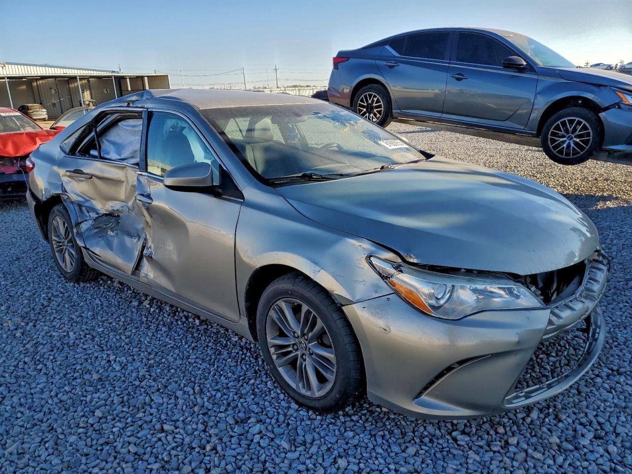 2016 Toyota Camry Le - Фото 4