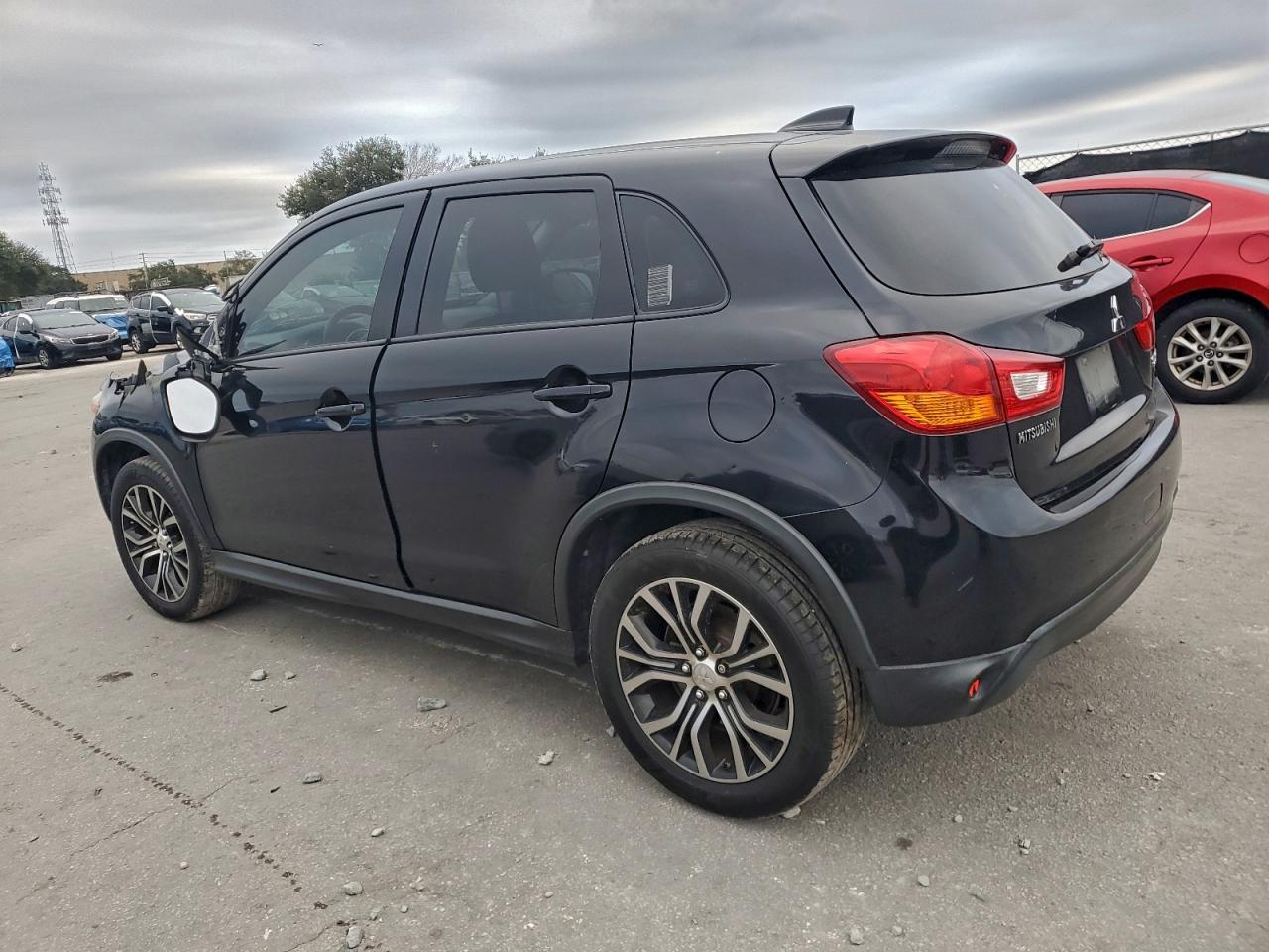 2017 Mitsubishi Outlander Sport Es - Фото 2