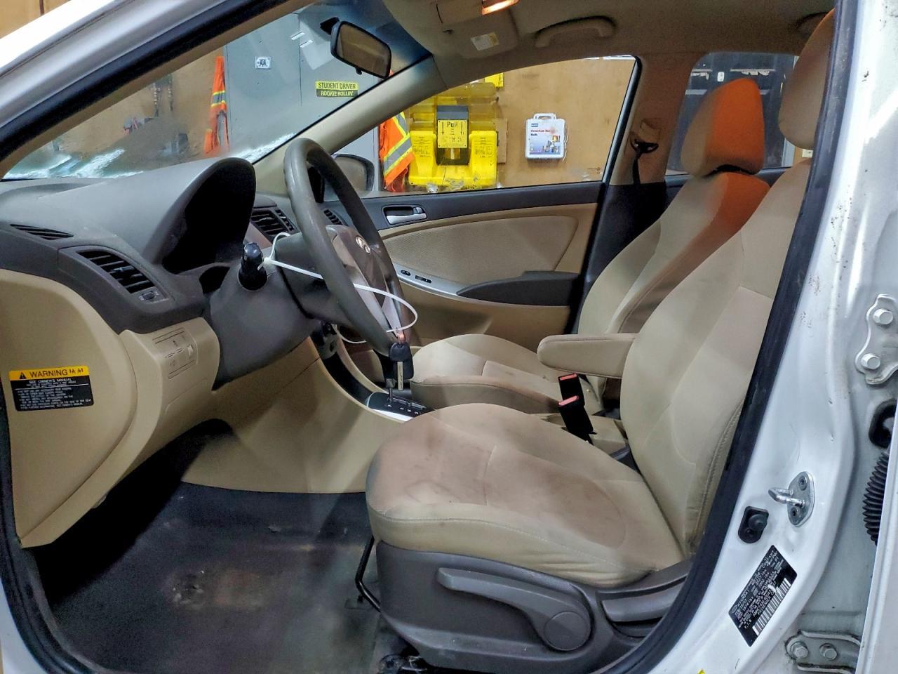 2013 Hyundai Accent Gls - Фото 7