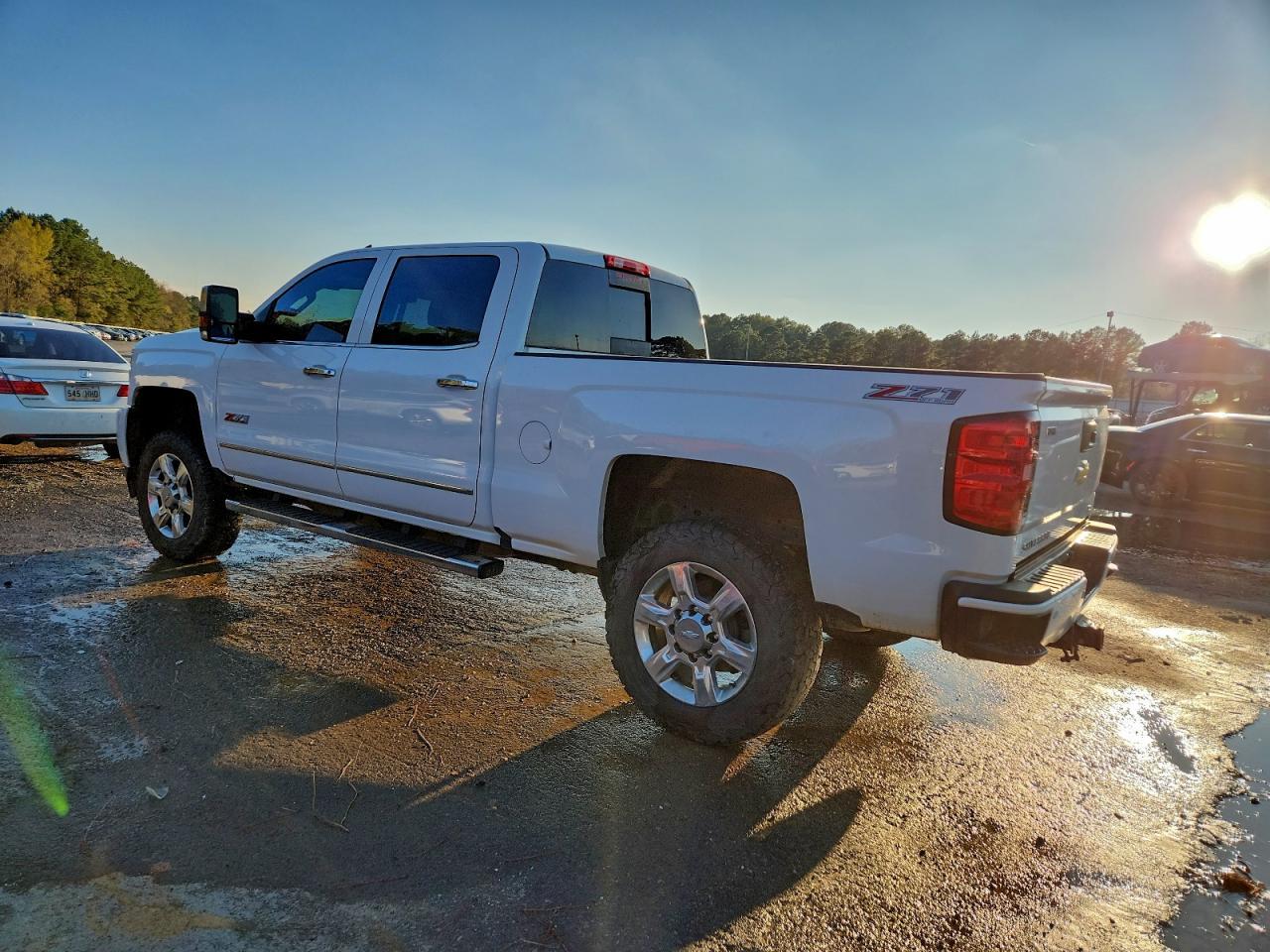 2017 Chevrolet Silverado K2500 Heavy Duty Ltz - Фото 2