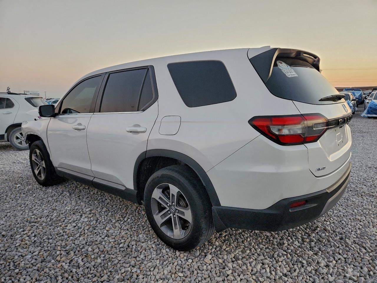 2023 Honda Pilot Exl - Image 2