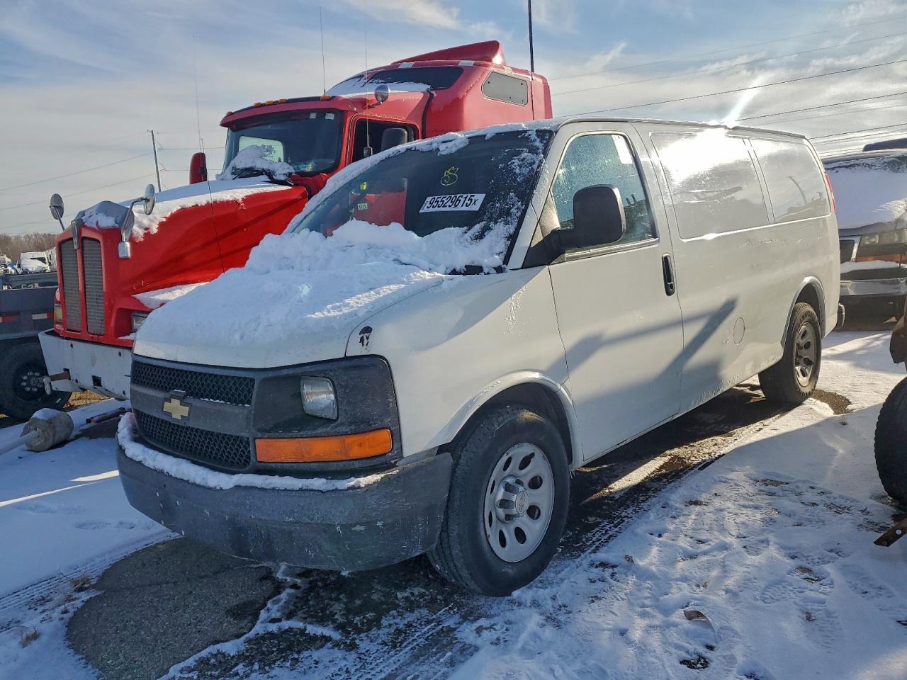 2014 Chevrolet Express G1500 Delivery Van