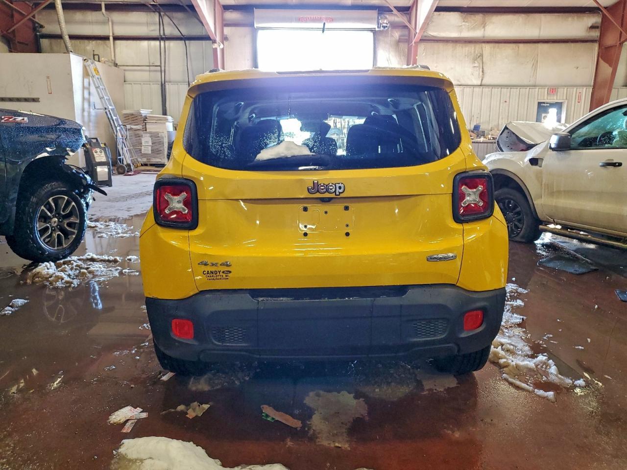 2017 Jeep Renegade Latitude - Image 6