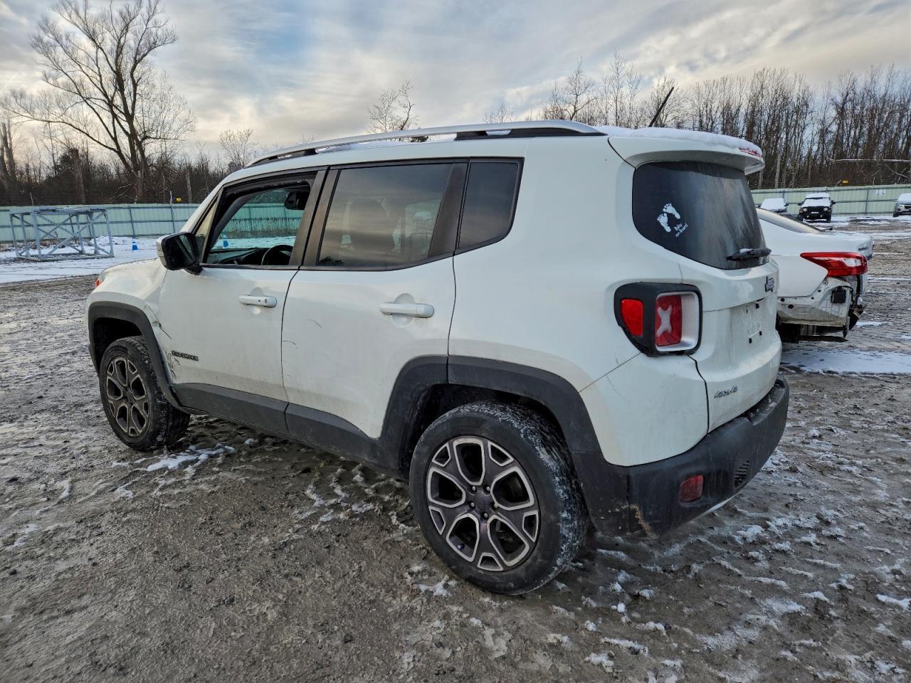 2016 Jeep Renegade Limited - Image 2
