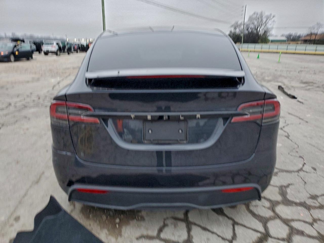 2023 Tesla Model X - Фото 6