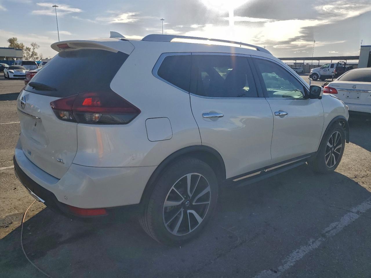 2019 Nissan Rogue S - Image 3