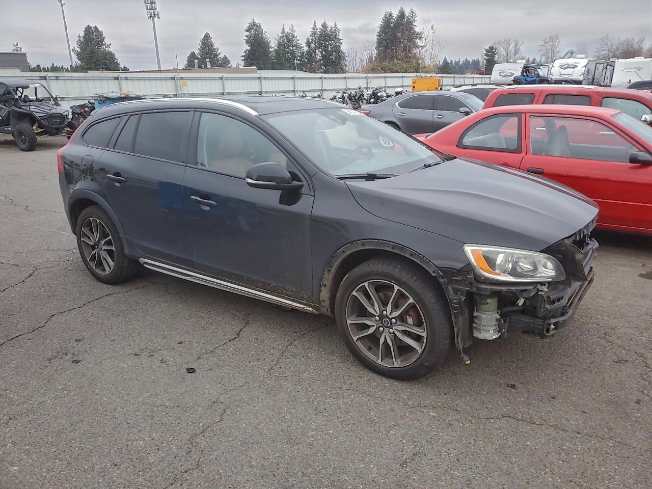 2015 Volvo V60 Cross Country Premier - Фото 4