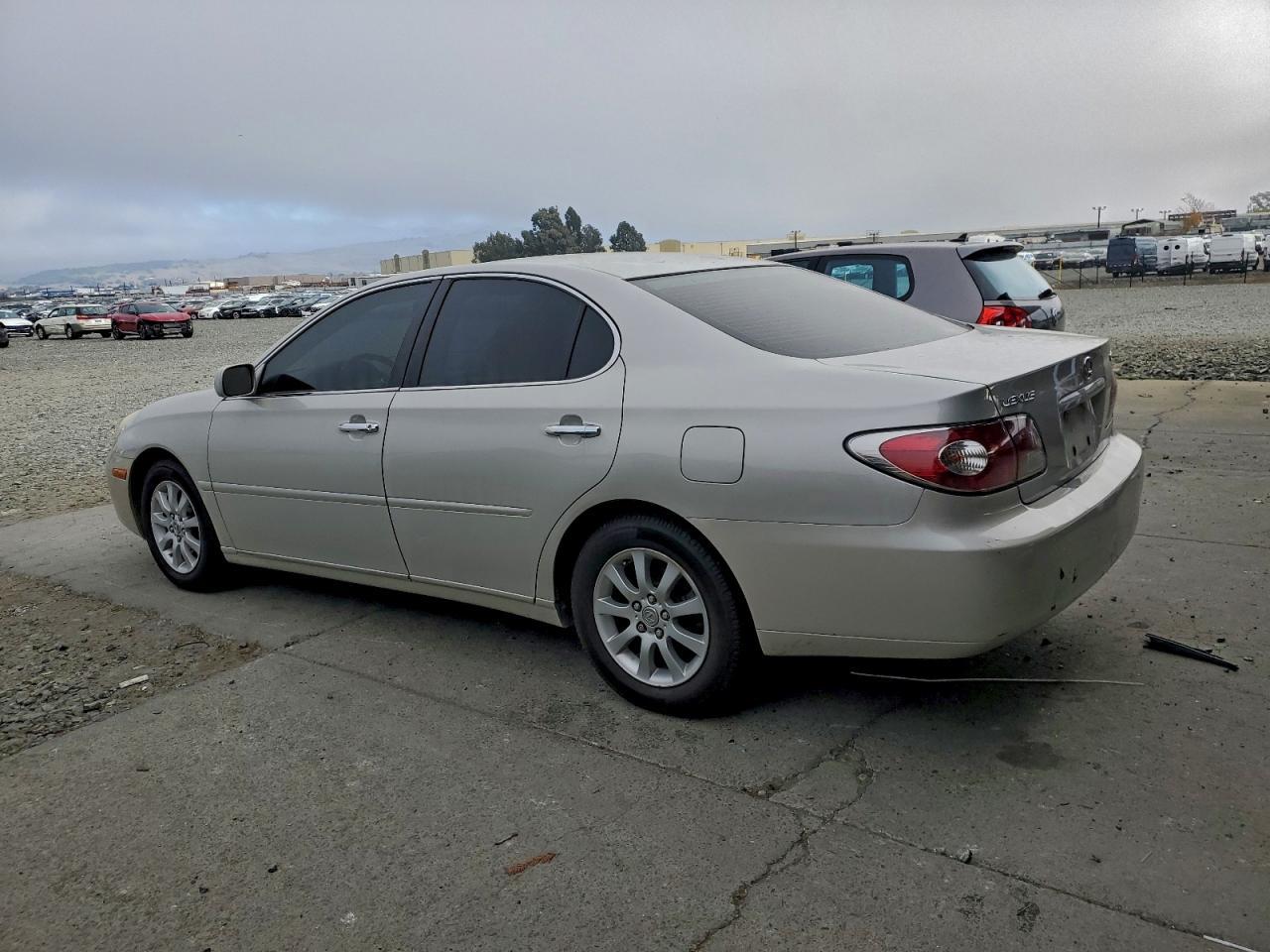 2004 Lexus Es 330 - Фото 2