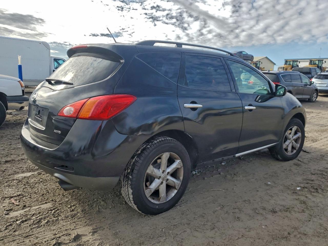 2009 Nissan Murano S - Фото 3